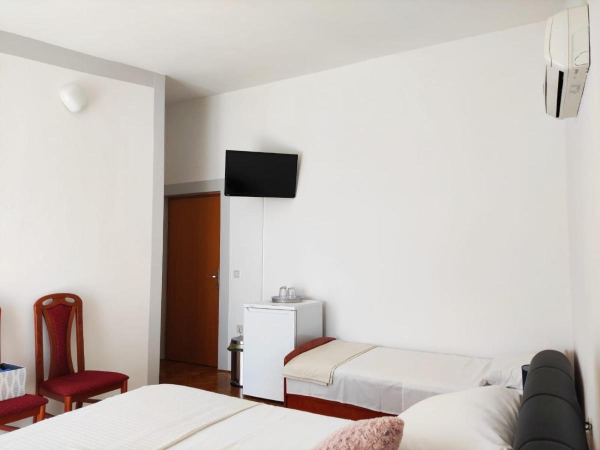 Guesthouse Varnica Kaštel Lukšić Exteriér fotografie