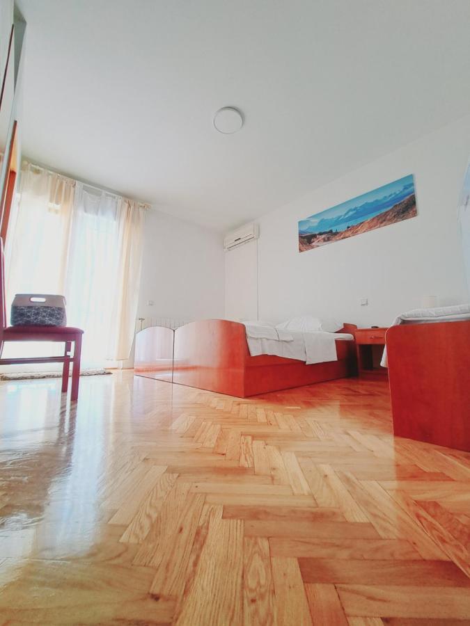 Guesthouse Varnica Kaštel Lukšić Exteriér fotografie