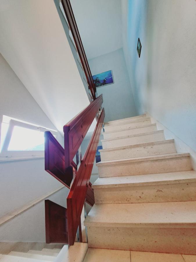 Guesthouse Varnica Kaštel Lukšić Exteriér fotografie