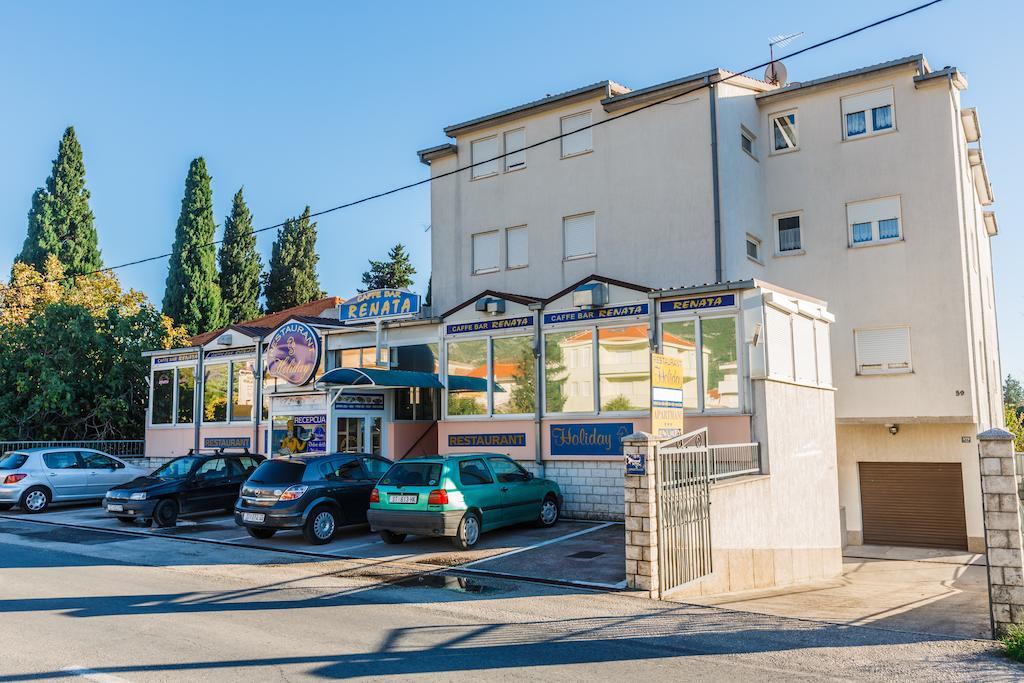 Guesthouse Varnica Kaštel Lukšić Exteriér fotografie