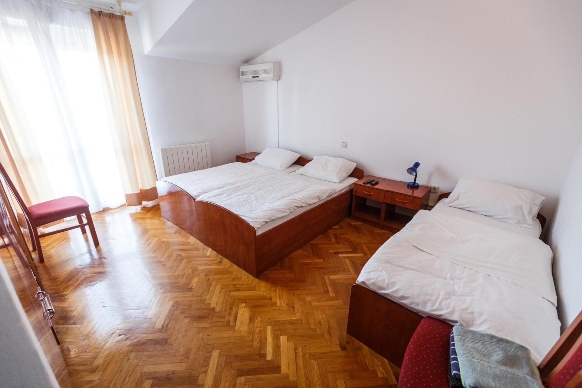Guesthouse Varnica Kaštel Lukšić Exteriér fotografie