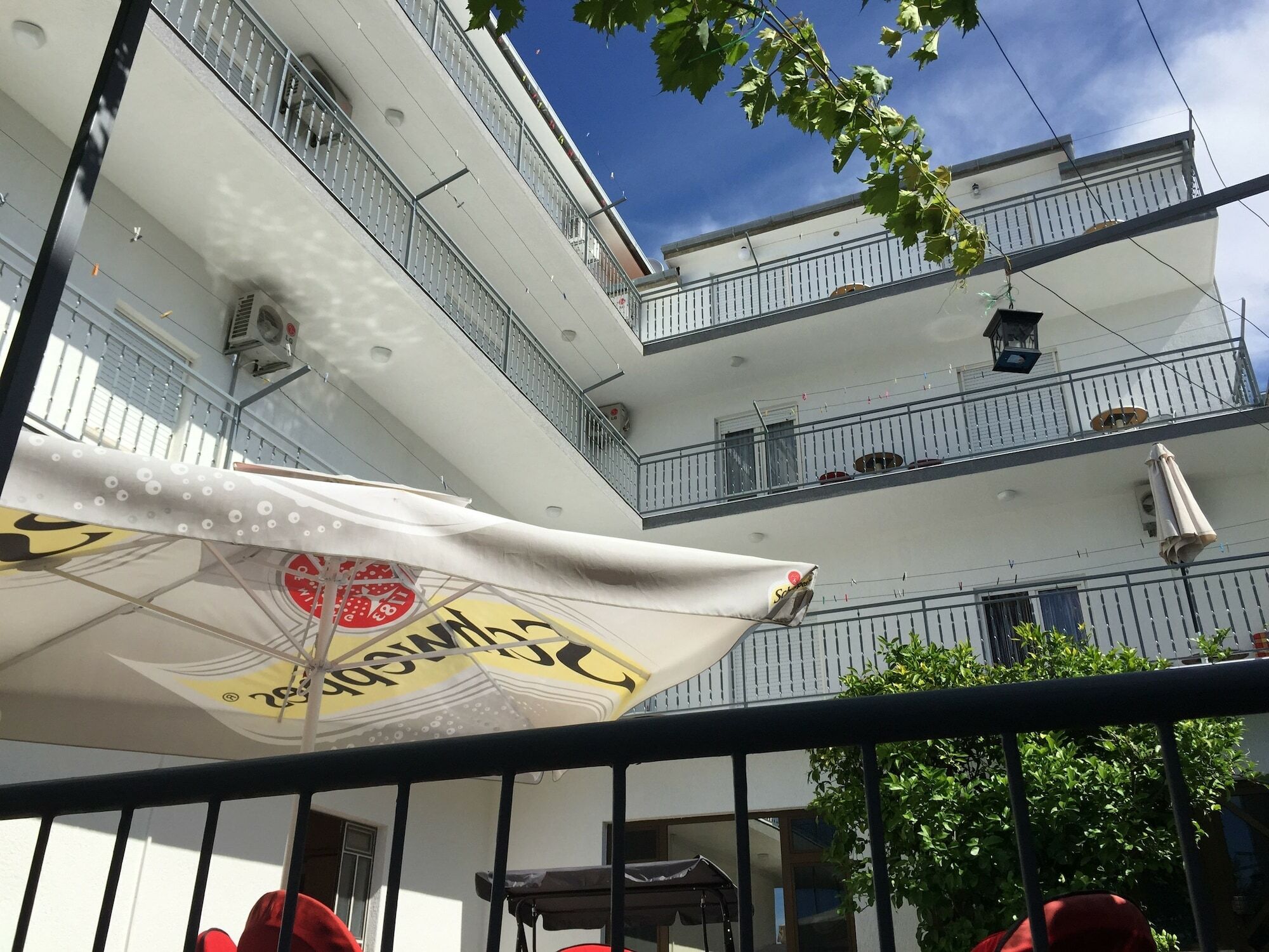 Guesthouse Varnica Kaštel Lukšić Exteriér fotografie