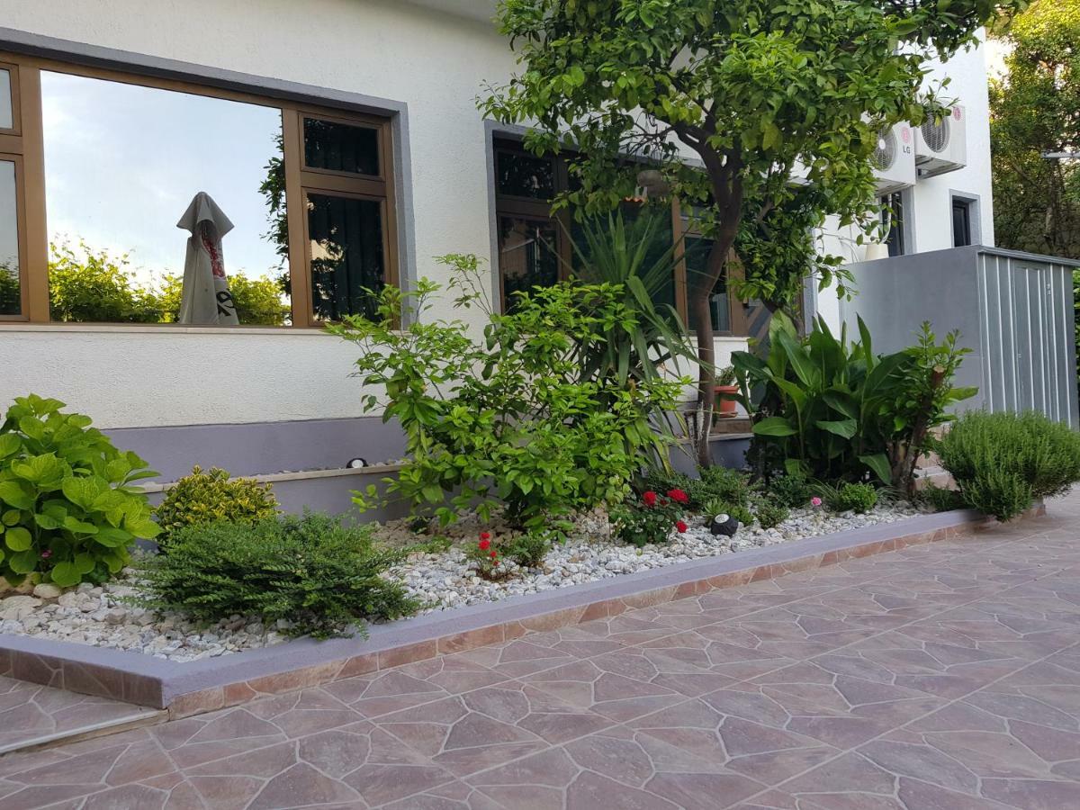 Guesthouse Varnica Kaštel Lukšić Exteriér fotografie