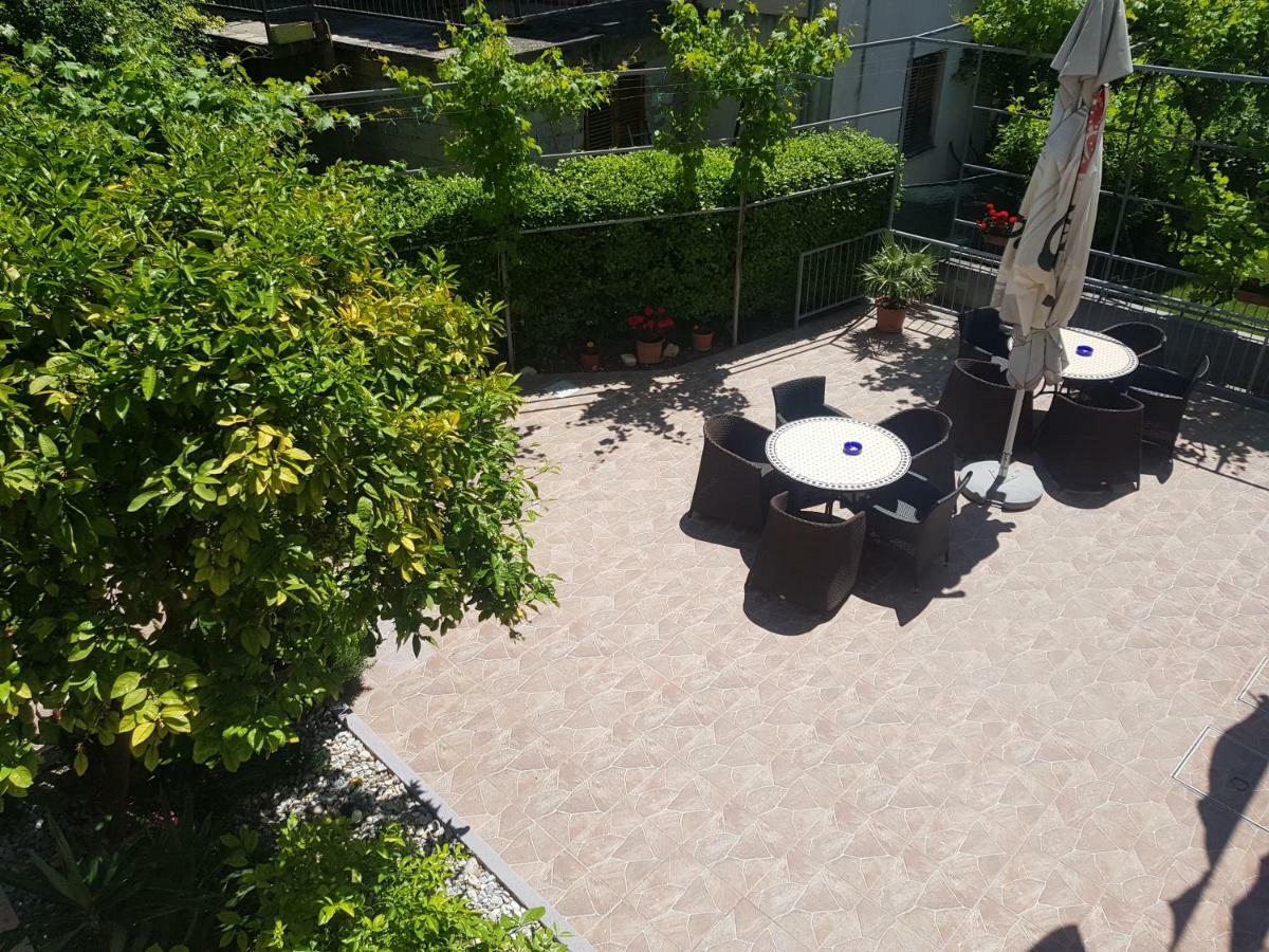 Guesthouse Varnica Kaštel Lukšić Exteriér fotografie